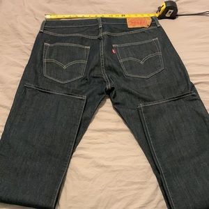 Levi’s 501 bottom fly